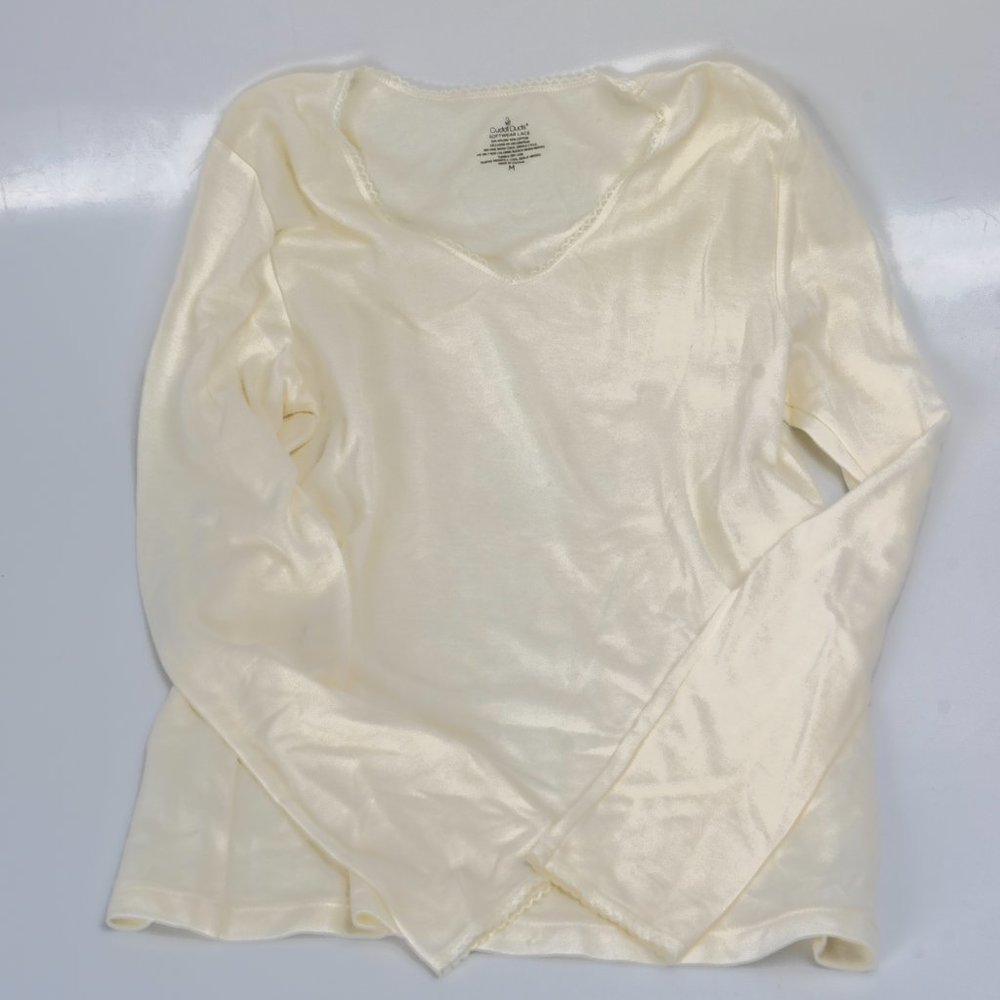 NWOT Cuddl Duds sleep top - M